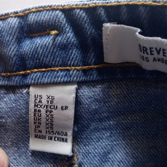 🪷 Forever 21 Belted Light Blue Denim Mini Skirt. Size XS. - Picture 7 of 9